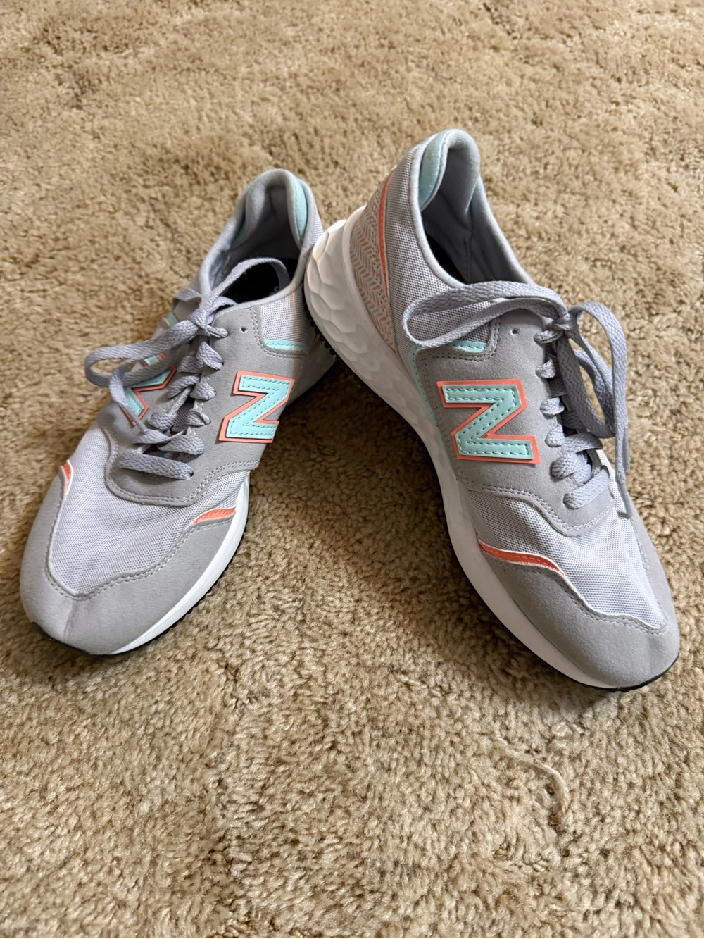 New Balance Women's Light Gray Sneakers with Mint and Coral Accents